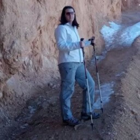 Meet your Posher, Tarra - Picture 1 of 1